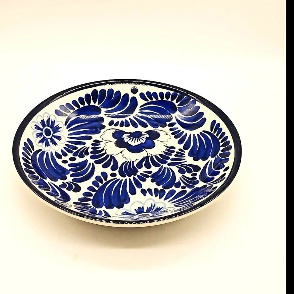 Williams Sonoma Blue Ivory Ceramic 9.5 Inch Pasta Bowl